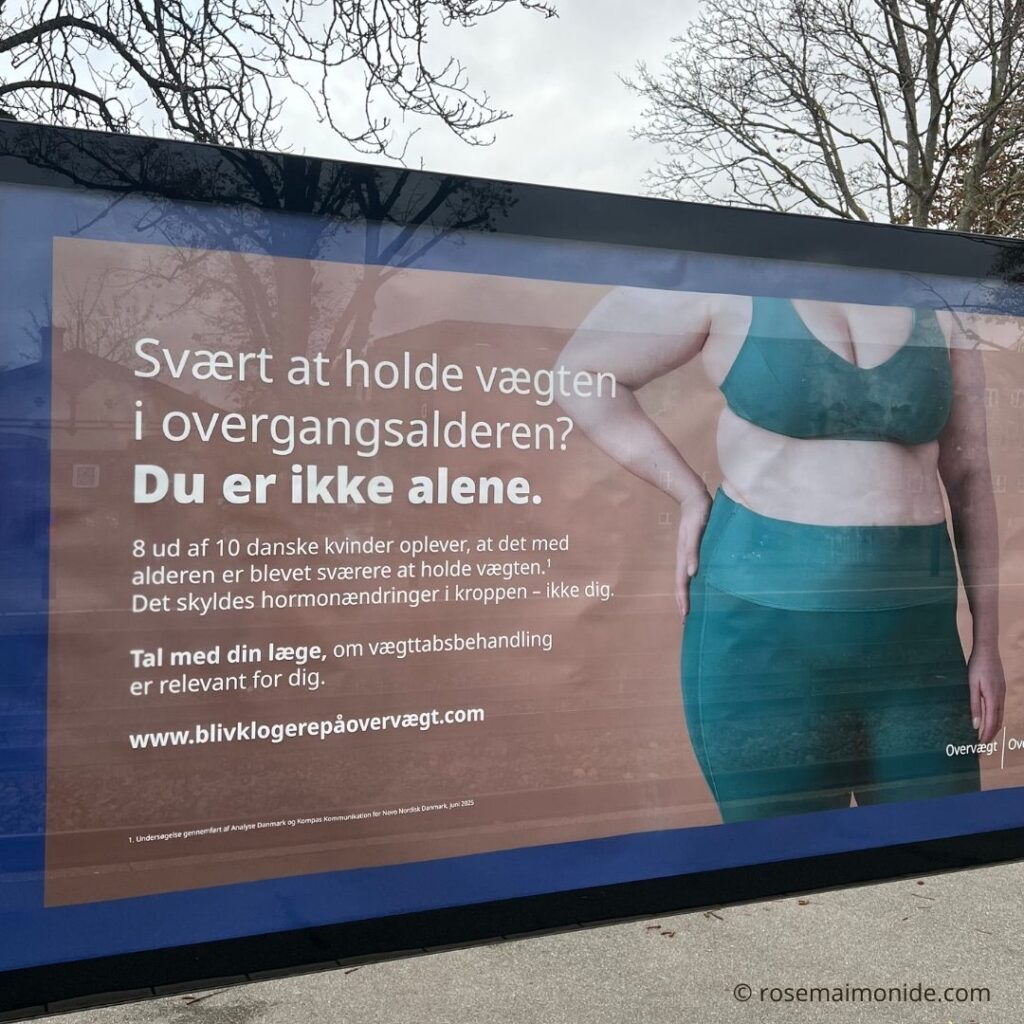 Novos reklame om overvægt på togstationen i Humlebæk